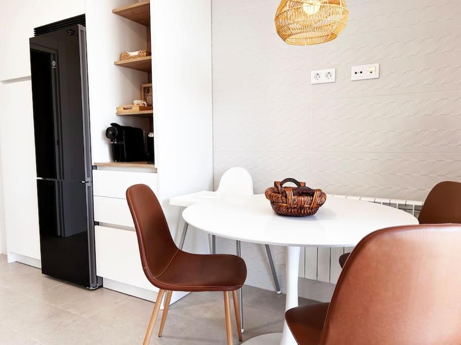 Apartamento De Cuatro Habitaciones En Talavera Talavera de la Reina Bagian luar foto