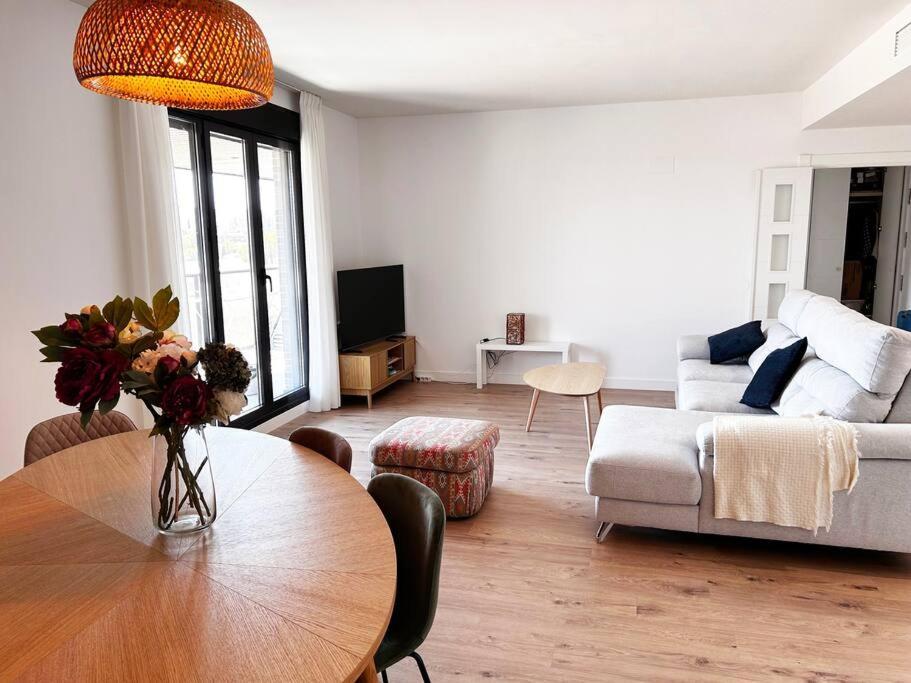 Apartamento De Cuatro Habitaciones En Talavera Talavera de la Reina Bagian luar foto